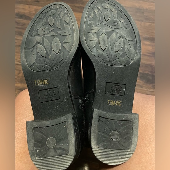 Womens size 7.5 Black Sikora wc riding boots - Picture 2 of 3